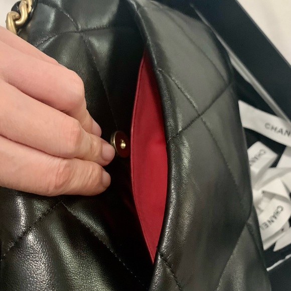 ❌SOLD❌Chanel 19 small lambskin - Picture 9 of 11